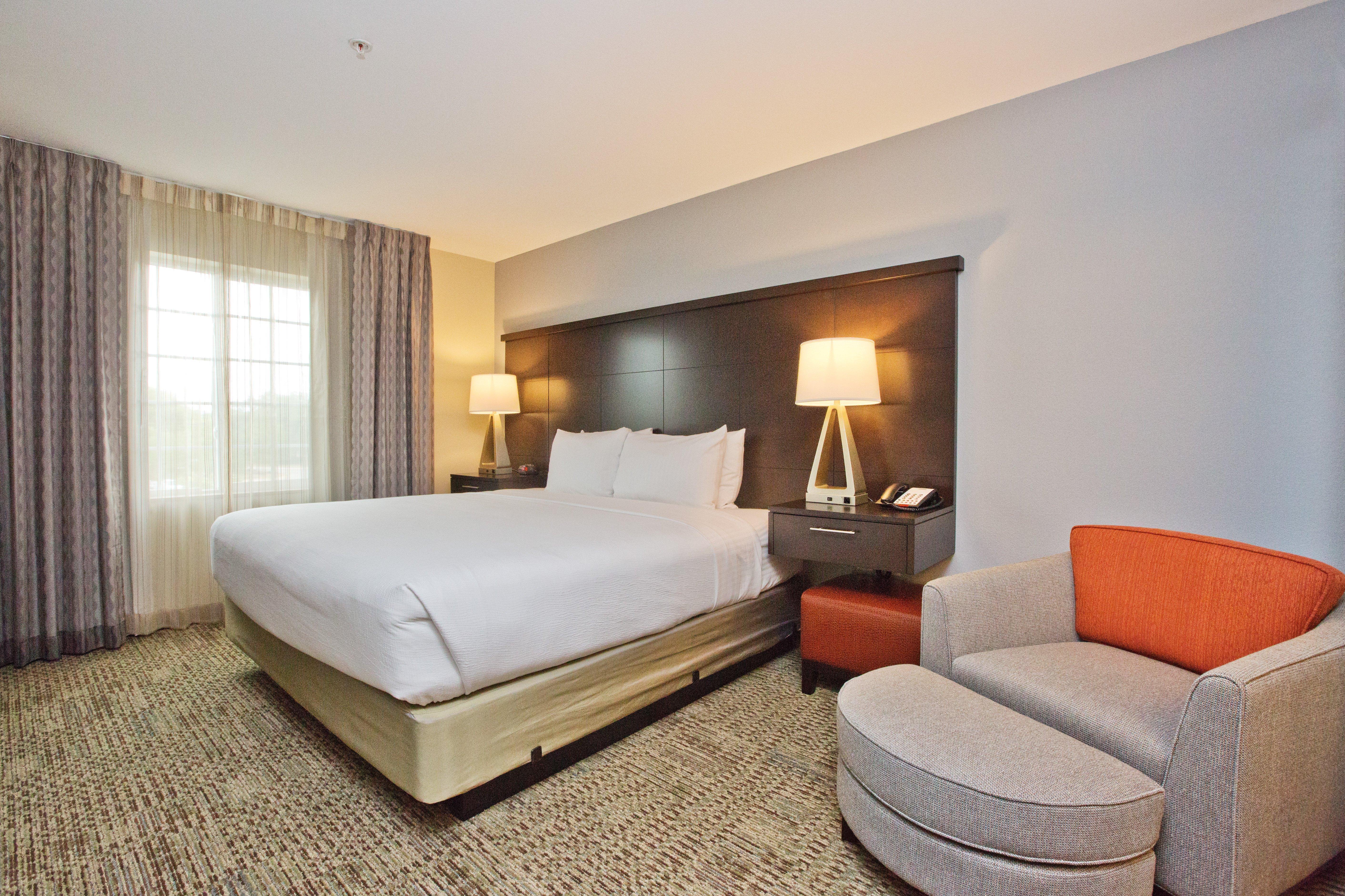 Staybridge Suites Austin South Interstate Hwy 35 By Ihg Екстериор снимка