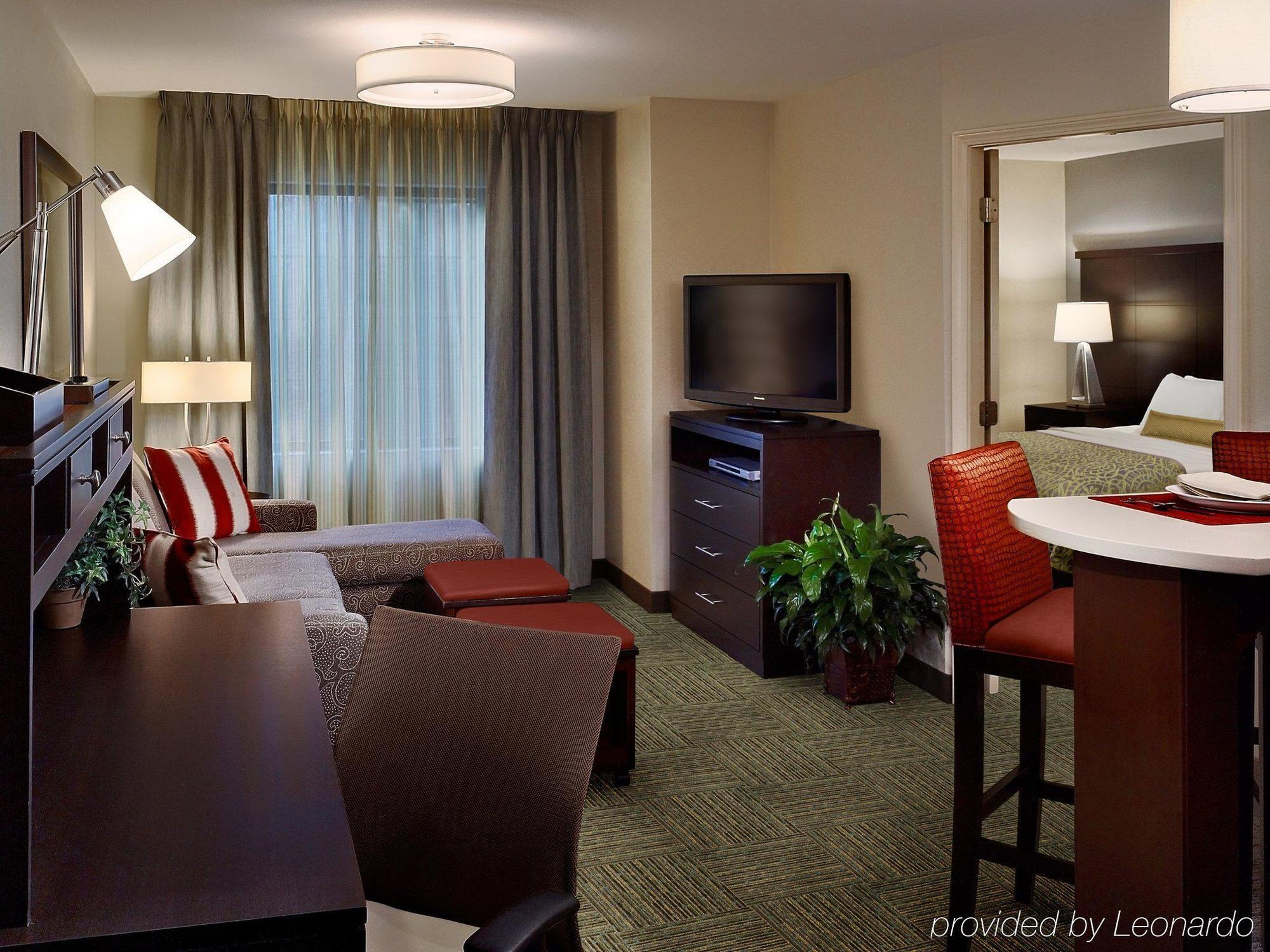 Staybridge Suites Austin South Interstate Hwy 35 By Ihg Екстериор снимка