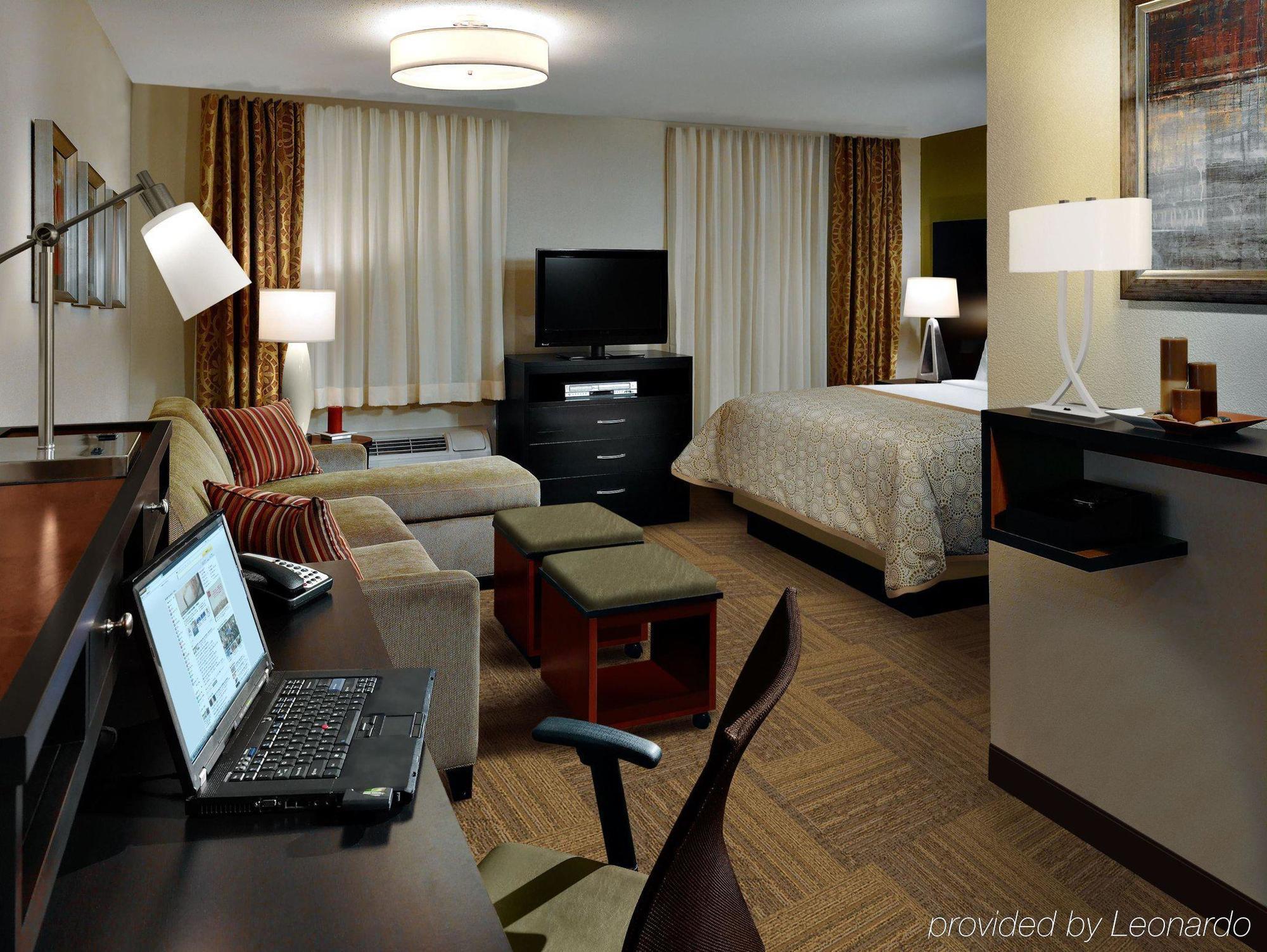 Staybridge Suites Austin South Interstate Hwy 35 By Ihg Екстериор снимка